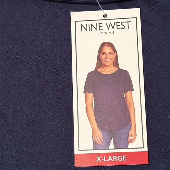 NINE WEST Flutter Sleeve Top. Size XL - Picture 7 of 13